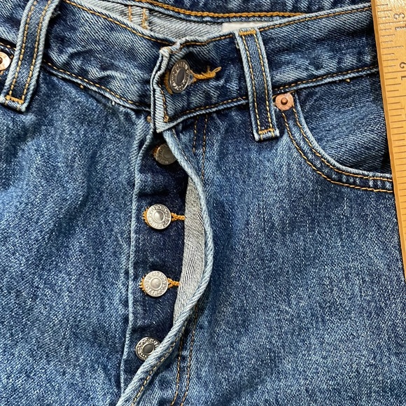 Levi’s 501 Tag Size 34 x 34 Medium Wash Button Fly 5 Pocket Classic Western - Picture 10 of 15